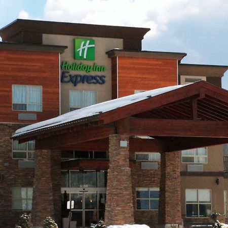 Holiday Inn Express Golden-Kicking Horse By Ihg Экстерьер фото